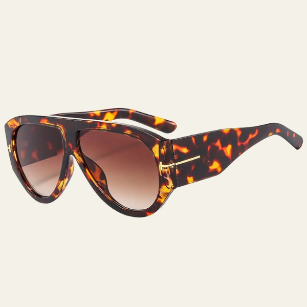 Kim's | Capri Tortoiseshell Shield Sunglasses