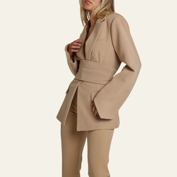 Kim's | Vienna Women's Belted Blazer