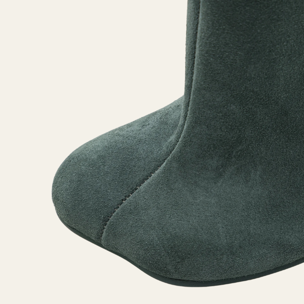 Kim's | Vienna Women’s Knee-High Suede Boots