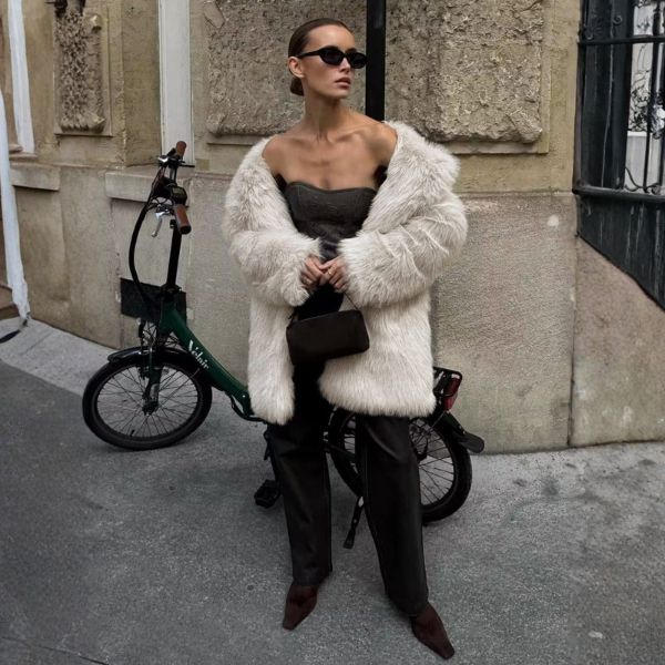 Kim's | Aurelia Faux Fur Coat