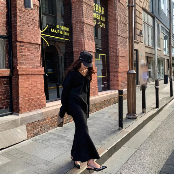 Kim's | Bordeaux Women’s Knit Sweater and Skirt Set