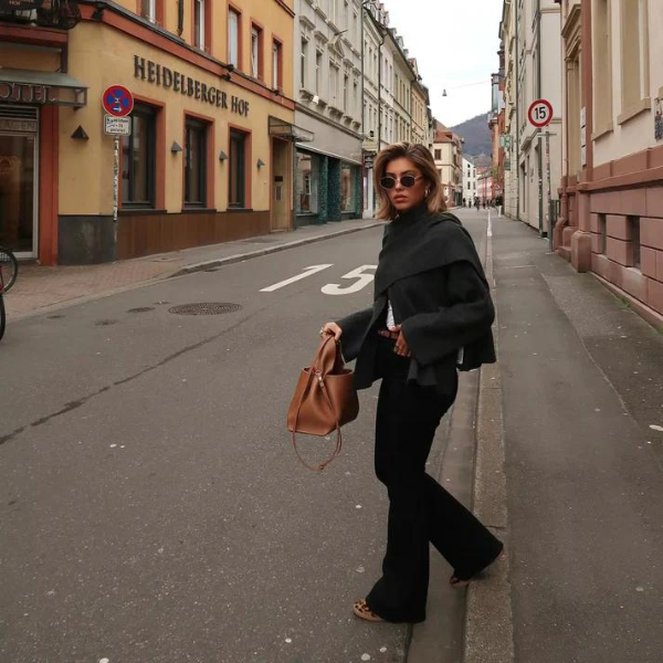 Kim's | Vienna Women’s Wool Drape Coat